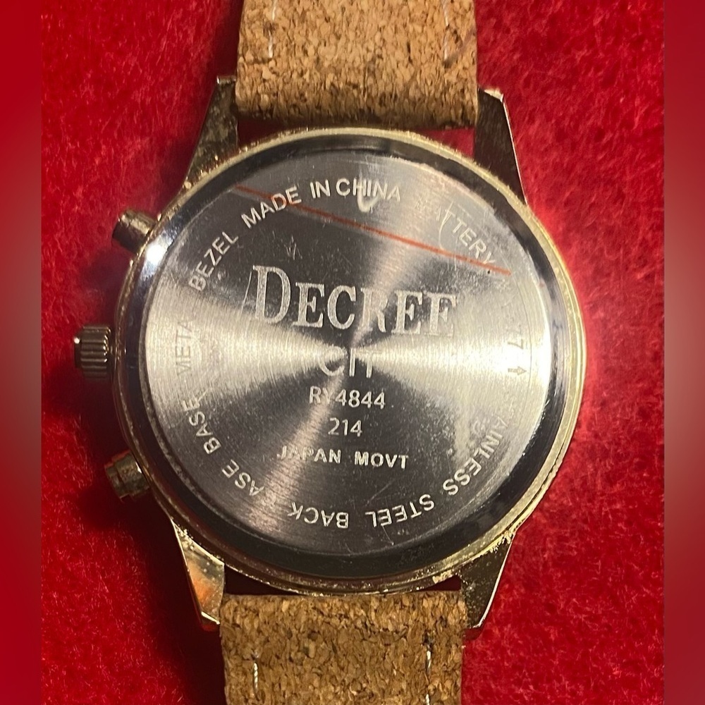Decree Watch Tan Cork Patterned Band Gold Trim Bird Design On Face Vintage - Picture 4 of 4